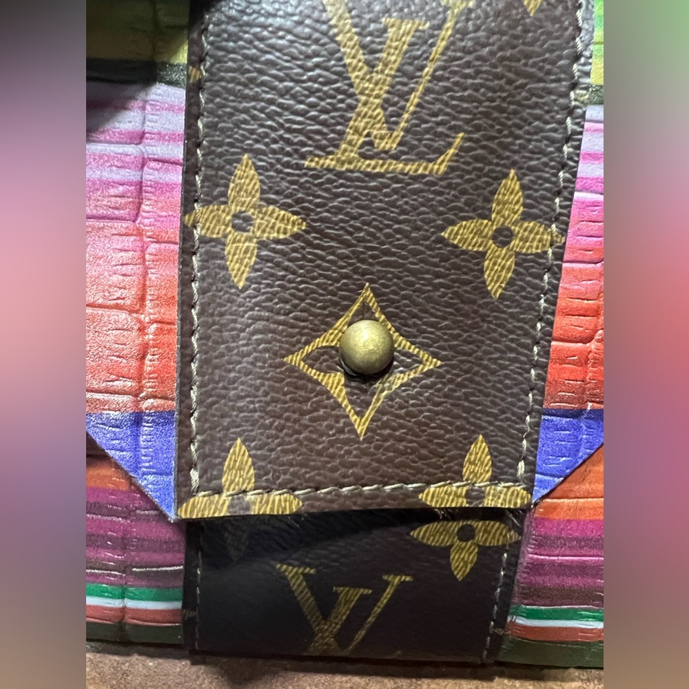 Keep It Gypsy Allie Upcycled & Leather Serape Mini Cellphone Crossbody - Picture 4 of 14